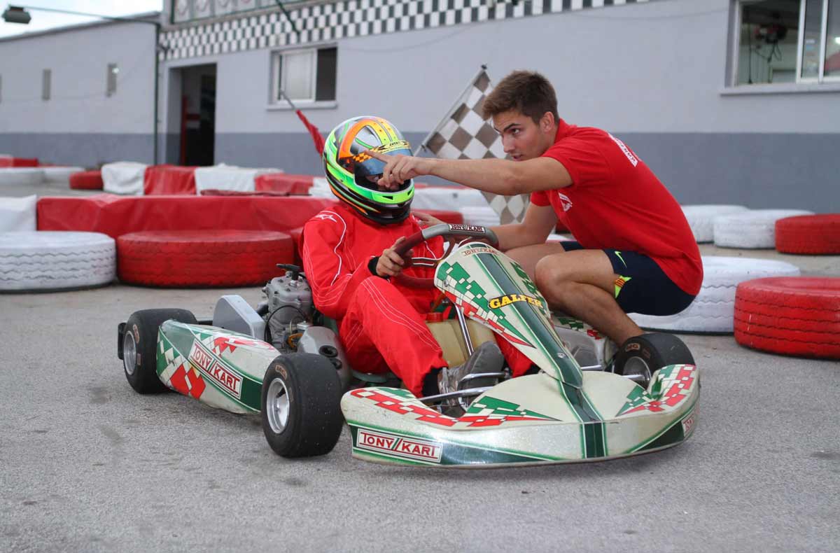 Cómo convertirse en un piloto de karts de éxito